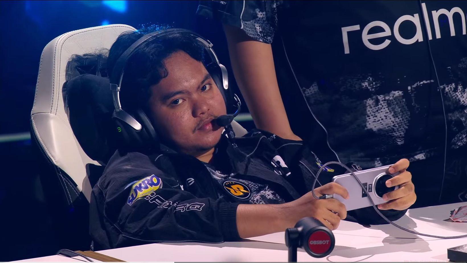 RRQ Hoshi faced elimination from MSC 2025 (Image via YouTube/MLBB Esports)