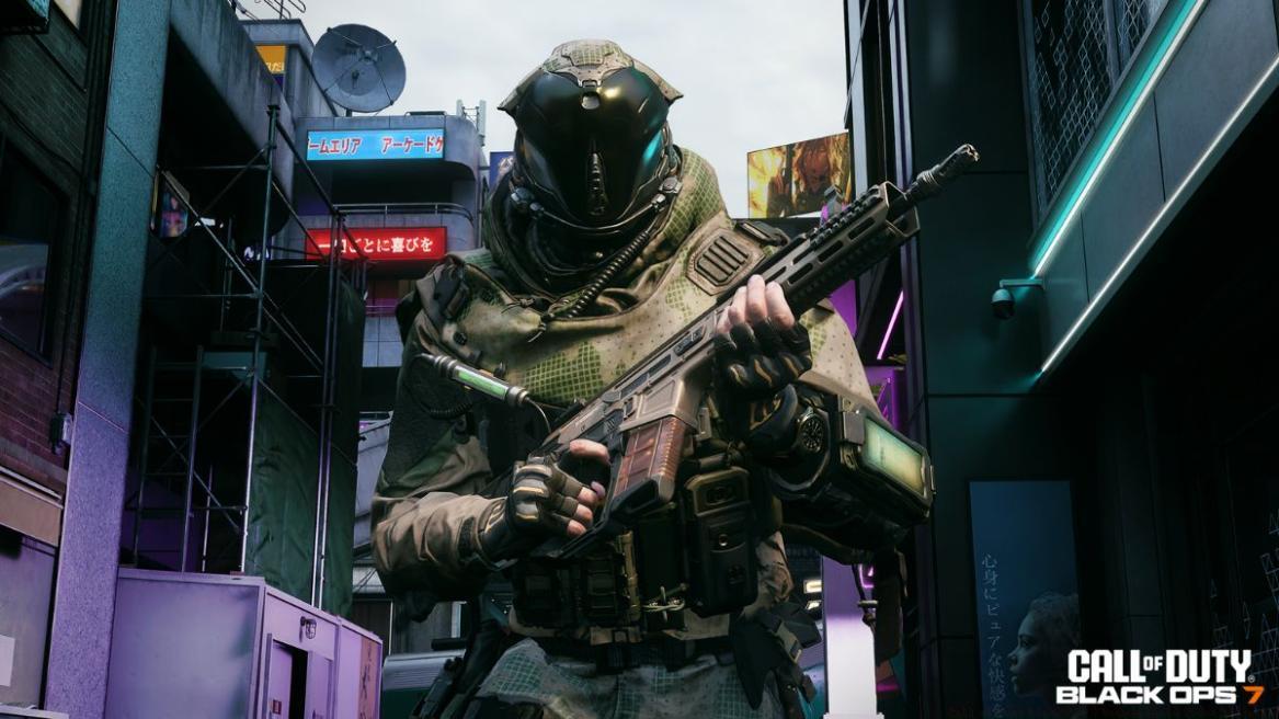 Black Ops 7 Operator running with a gun